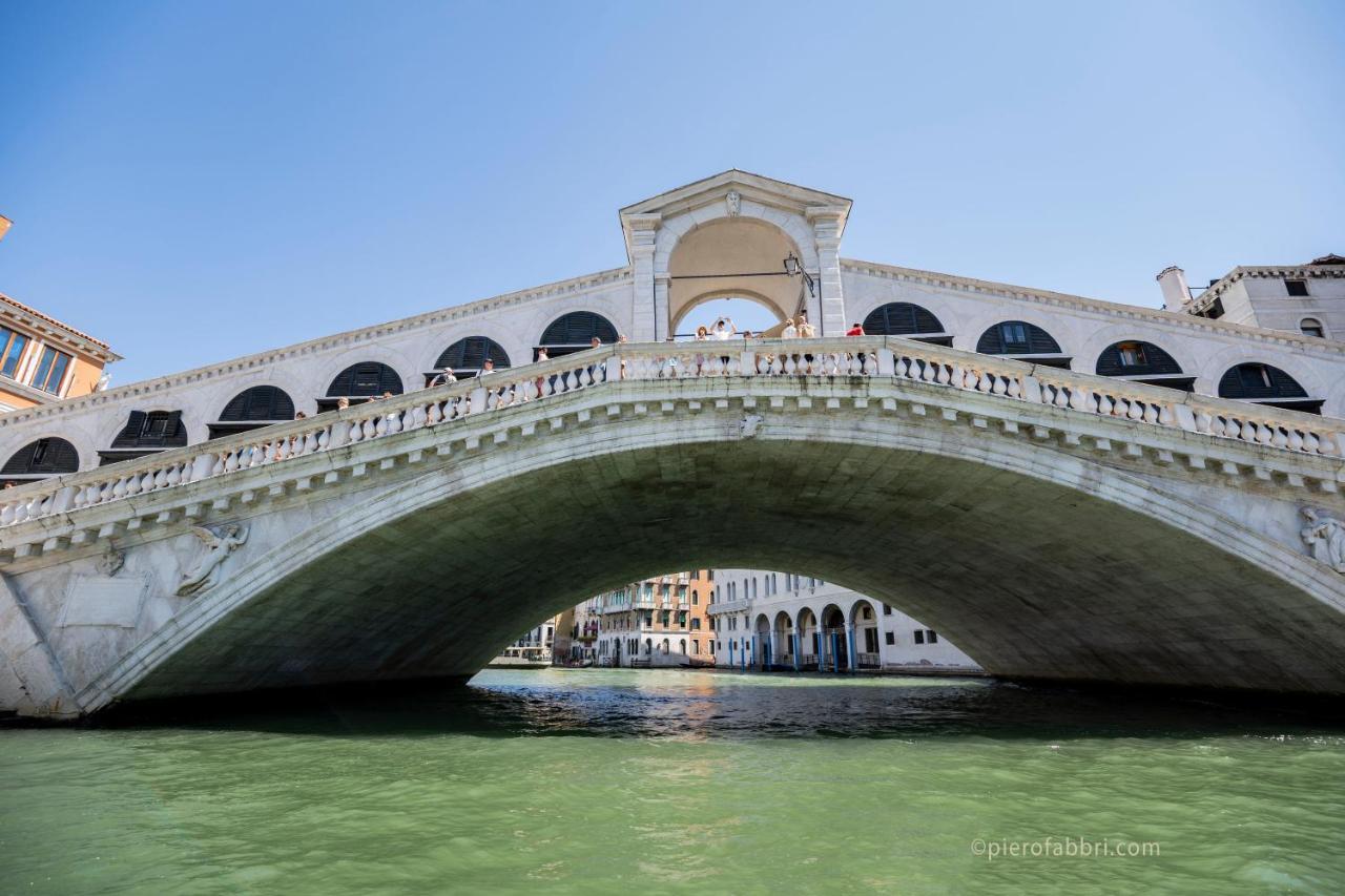 Апартаменты Palazzo Preziosa - Rialto Венеция Экстерьер фото